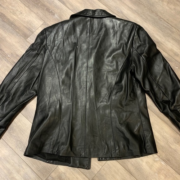 Women’s Danier leather jacket, size M - black - Picture 3 of 7